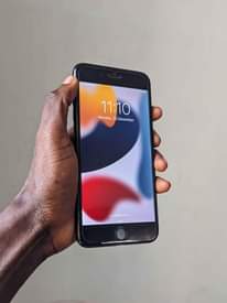 A picture of iPhone 7 Plus 32GB
