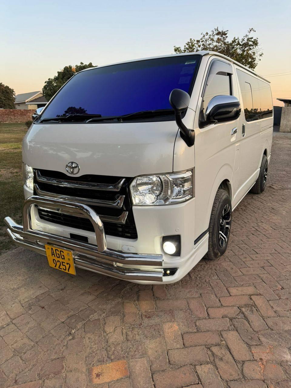 used toyota hiace