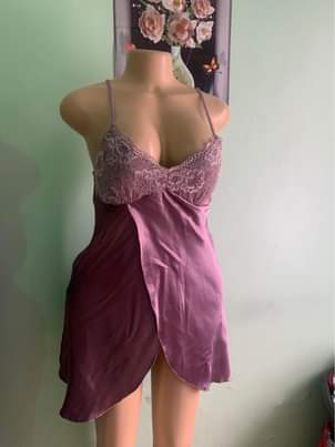 A picture of Night dress kwa bei nzuri call 0744965379