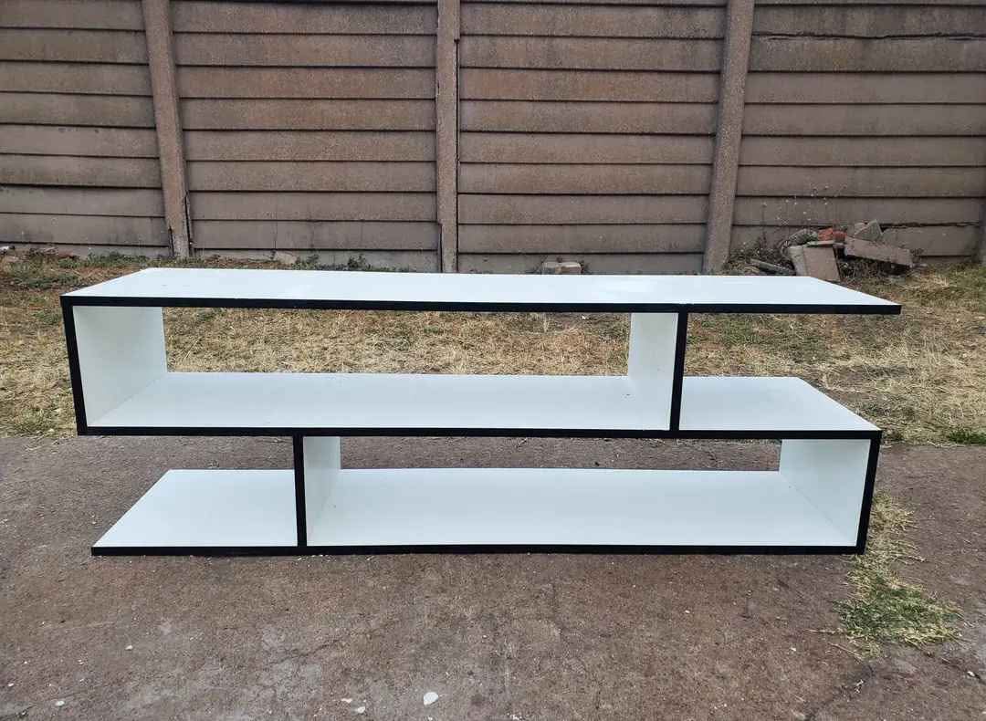classifieds/tvs