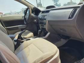 A picture of Ford Focus 2009 model Very sound and portable Fuel Economical