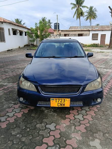 A picture of TOYOTA ALTEZZA LEXUS