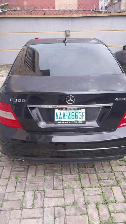 A picture of Mercedes Benz C300 2011
