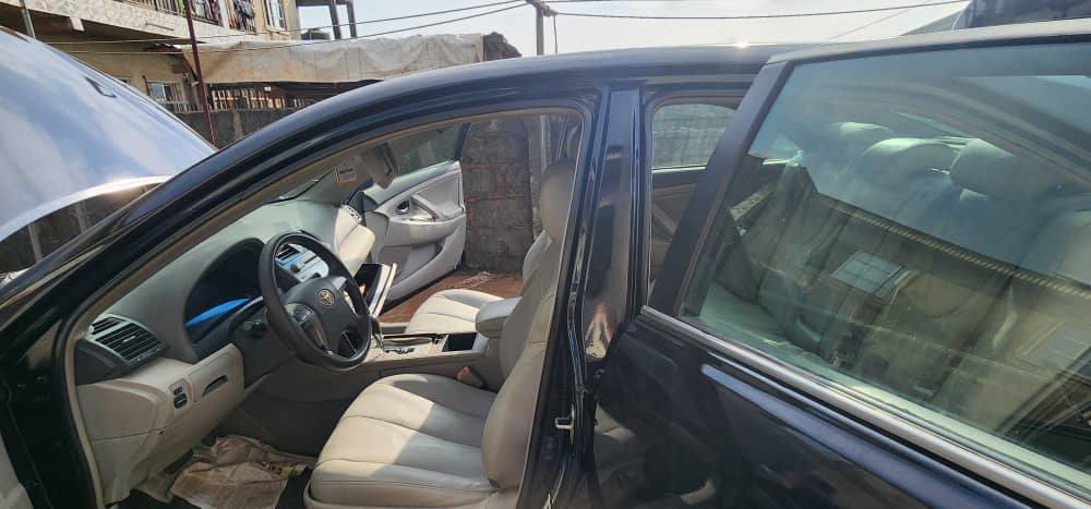 A picture of Sharp sales of 2008 Toyota Camry