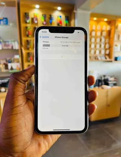 A picture of Iphone 11