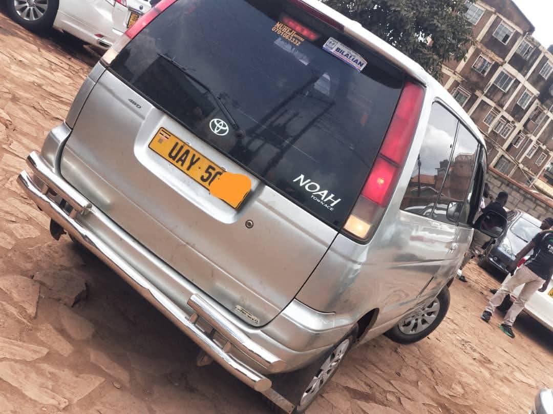 A picture of TOYOTA NOAH ROAD TOURER 4WD