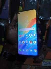 A picture of Camon 12 32gb 130 000 0626544883