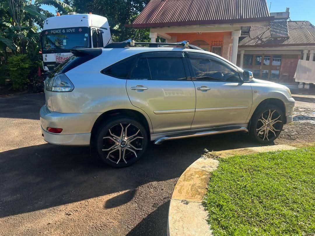 A picture of 2008 Toyota harrier