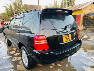 A picture of Toyota kluger