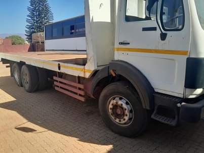 Trucks, T.