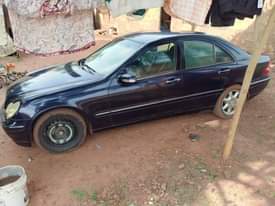 A picture of 2005 Mercedes Benz 240