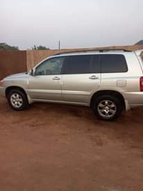 A picture of 2005 Toyota Highlander Y