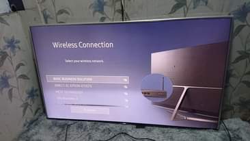 A picture of Samsung tv 75 inches QLED