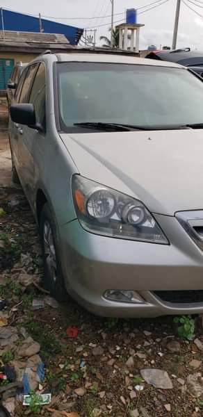 A picture of 2006 model Honda Odyssey Direct tokumbo Accident free Nothing to