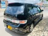 A picture of TOYOTA GEIYA BEI MILIONI 3.8