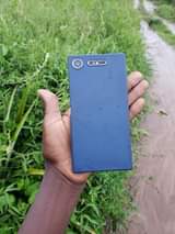 A picture of Sony experia gb64 ram4 net4g wah 0687879635