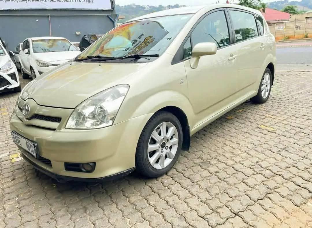 toyota verso