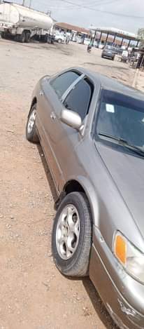 A picture of 1999 Toyota Tiny light Camry
