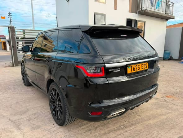 A picture of RANGE ROVER SPORTS ONSALE