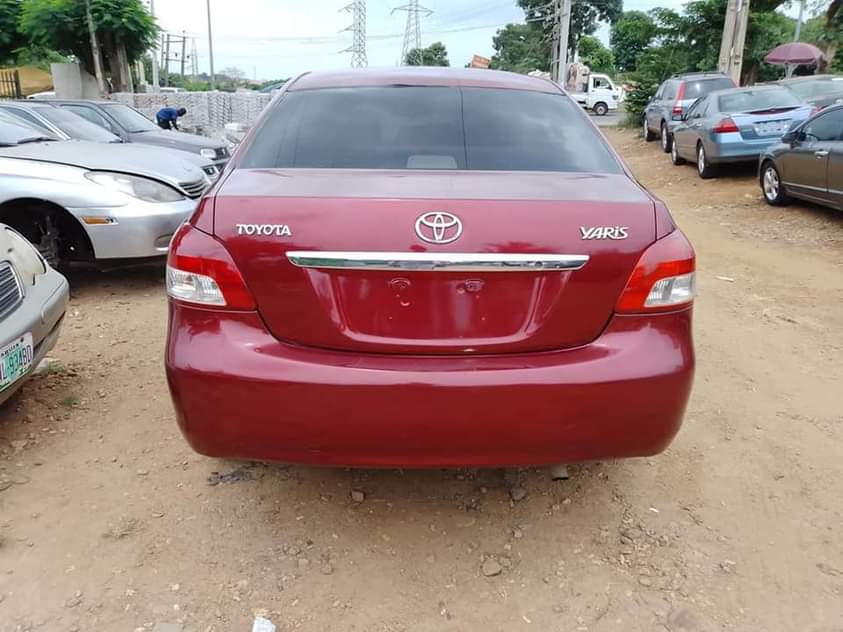 A picture of TOYOTA YARIS 08063194033