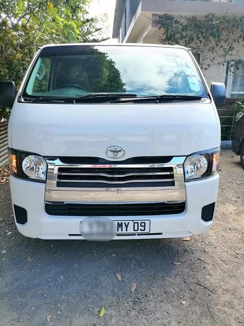 used toyota hiace