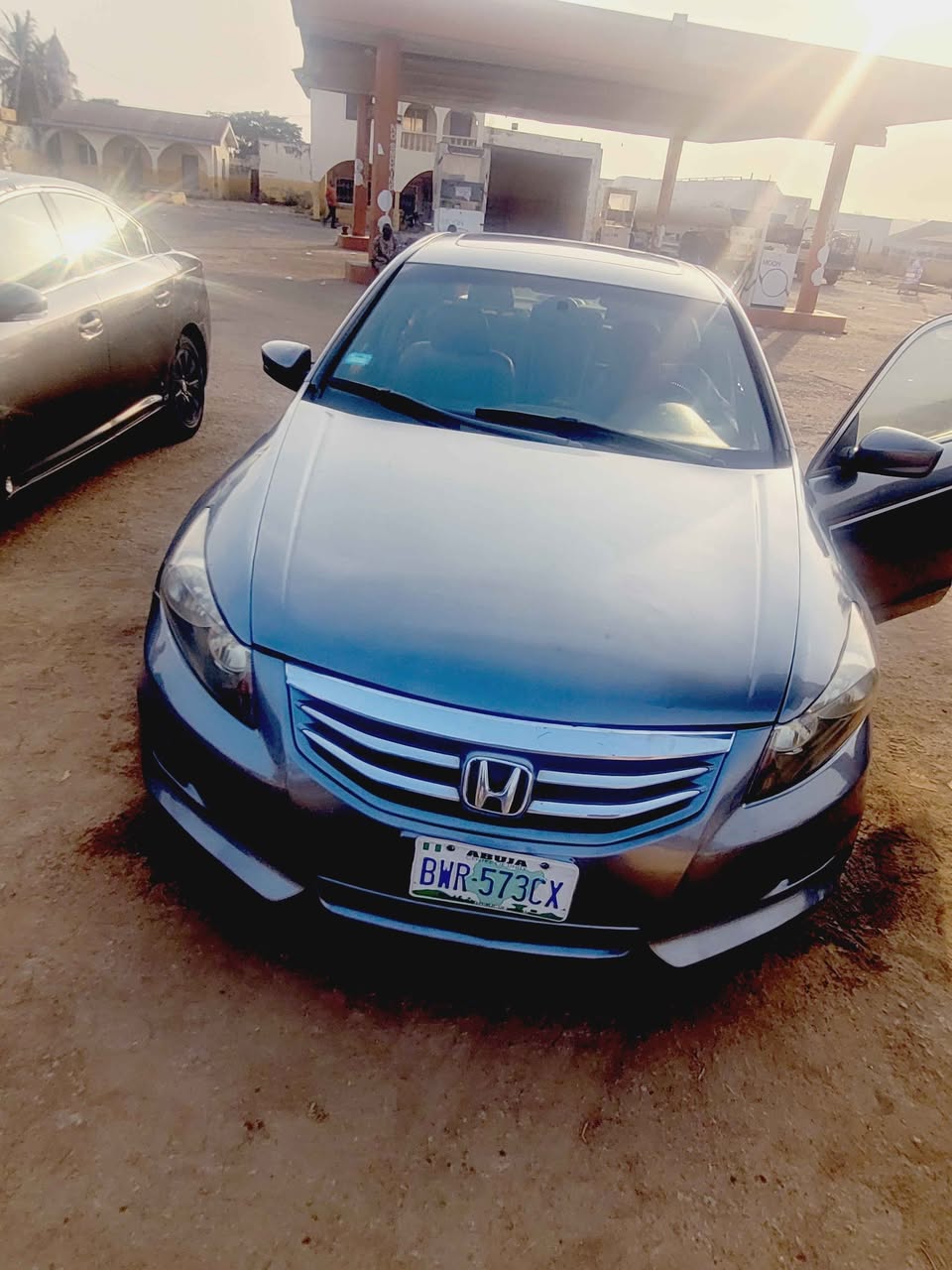 A picture of Honda Accord 2008 EX L 4 Plugs