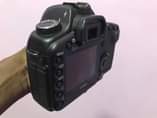 A picture of Canon 5D Mark II Body 1 160 000 TZS 