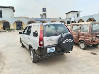 A picture of Honda CR V