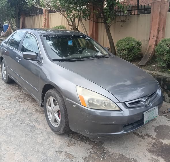 A picture of Clean Used Honda Accord