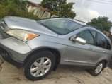 A picture of Neatly used Honda CR V with untamperd engine and gear