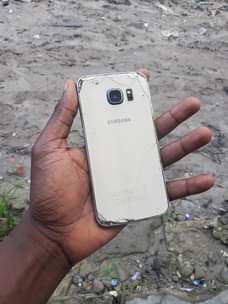 A picture of SAMSUNG S6 EDGE