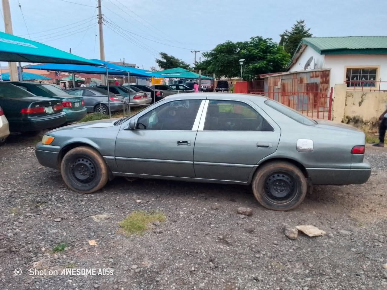 A picture of 2000 Toyota camry