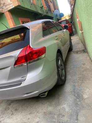 A picture of Extraordinary Super clean Toyota venza 2013 model Even toks can