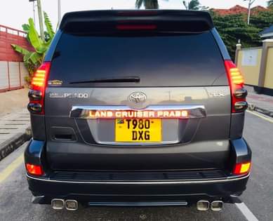 A picture of TOYOTA LAND CRUISER PRADO BEI .............55M 0757455444