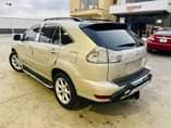 A picture of Lexus 350
