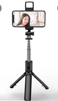 A picture of Selfie stick