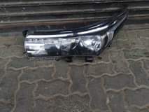 A picture of Toyota Prestige Headlight