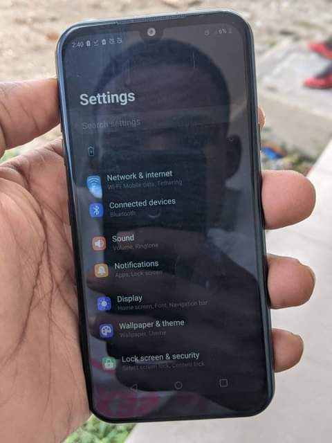 A picture of LG