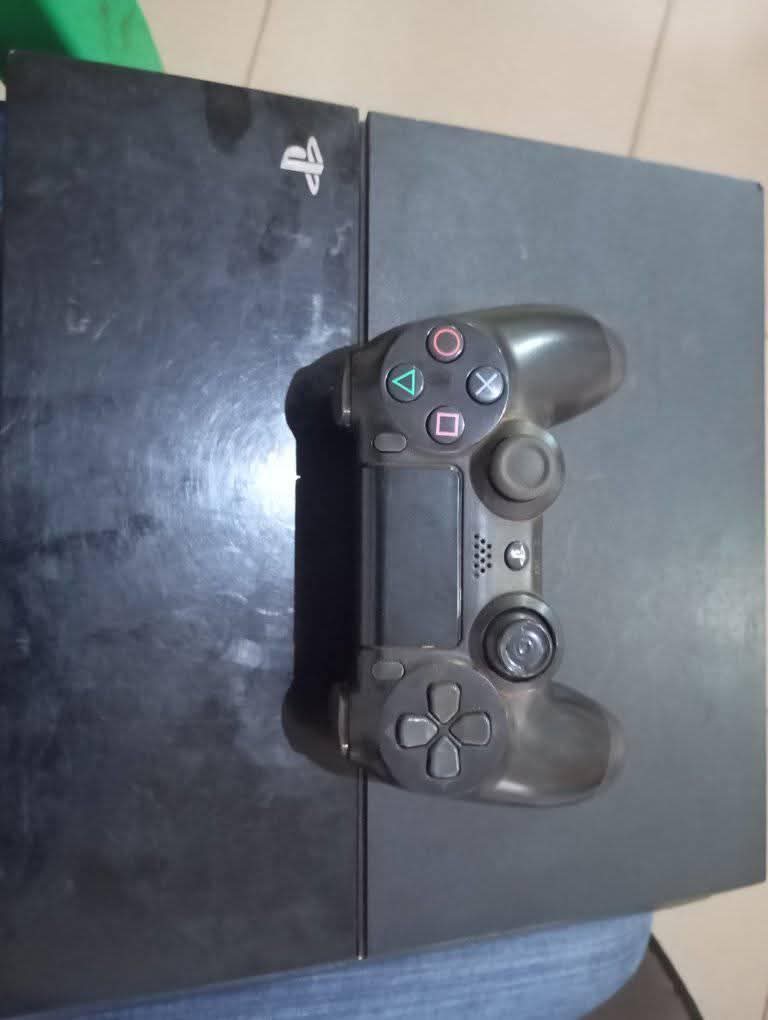 A picture of Play station 4