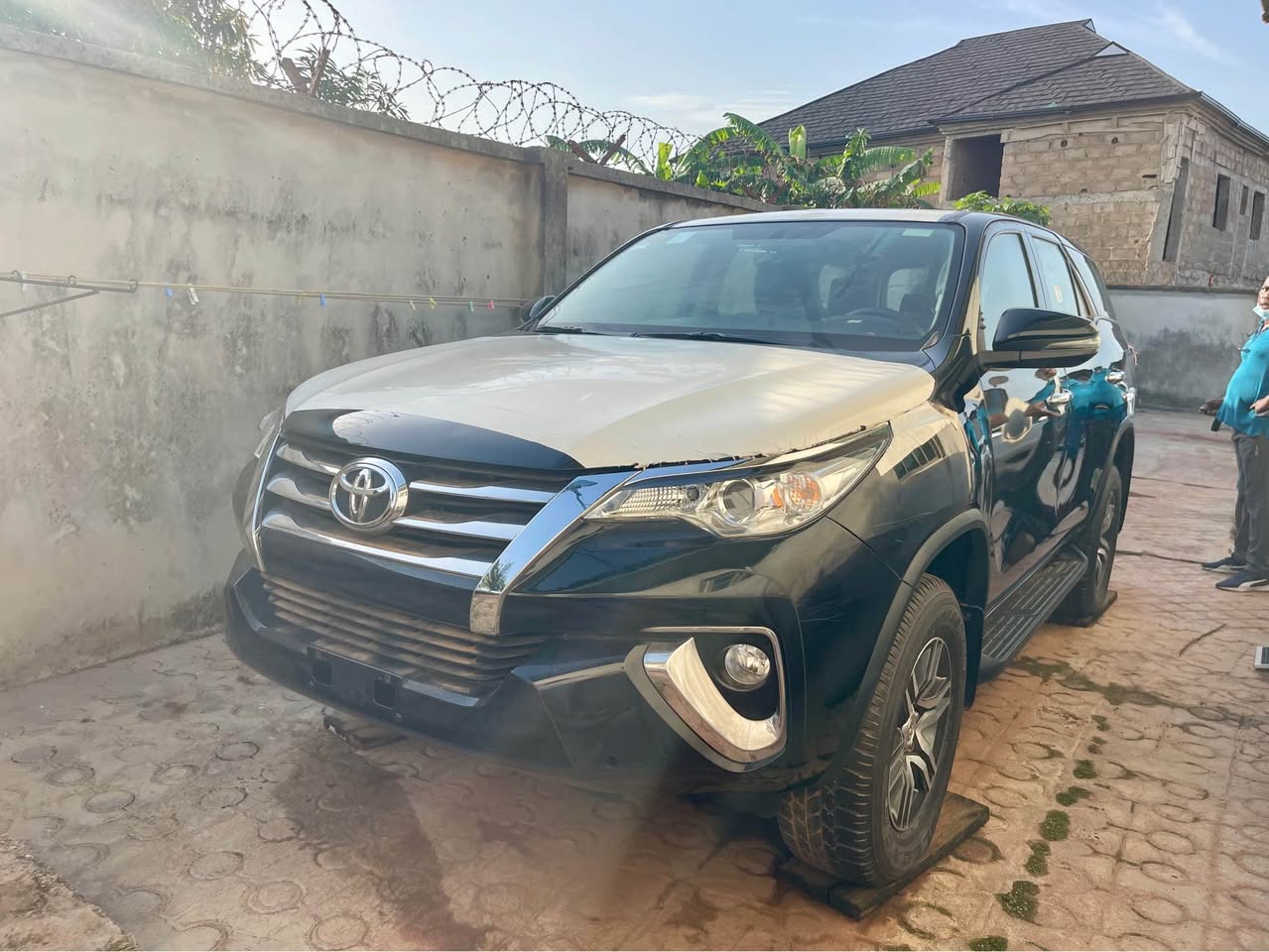 A picture of 2020 Toyota fortuner