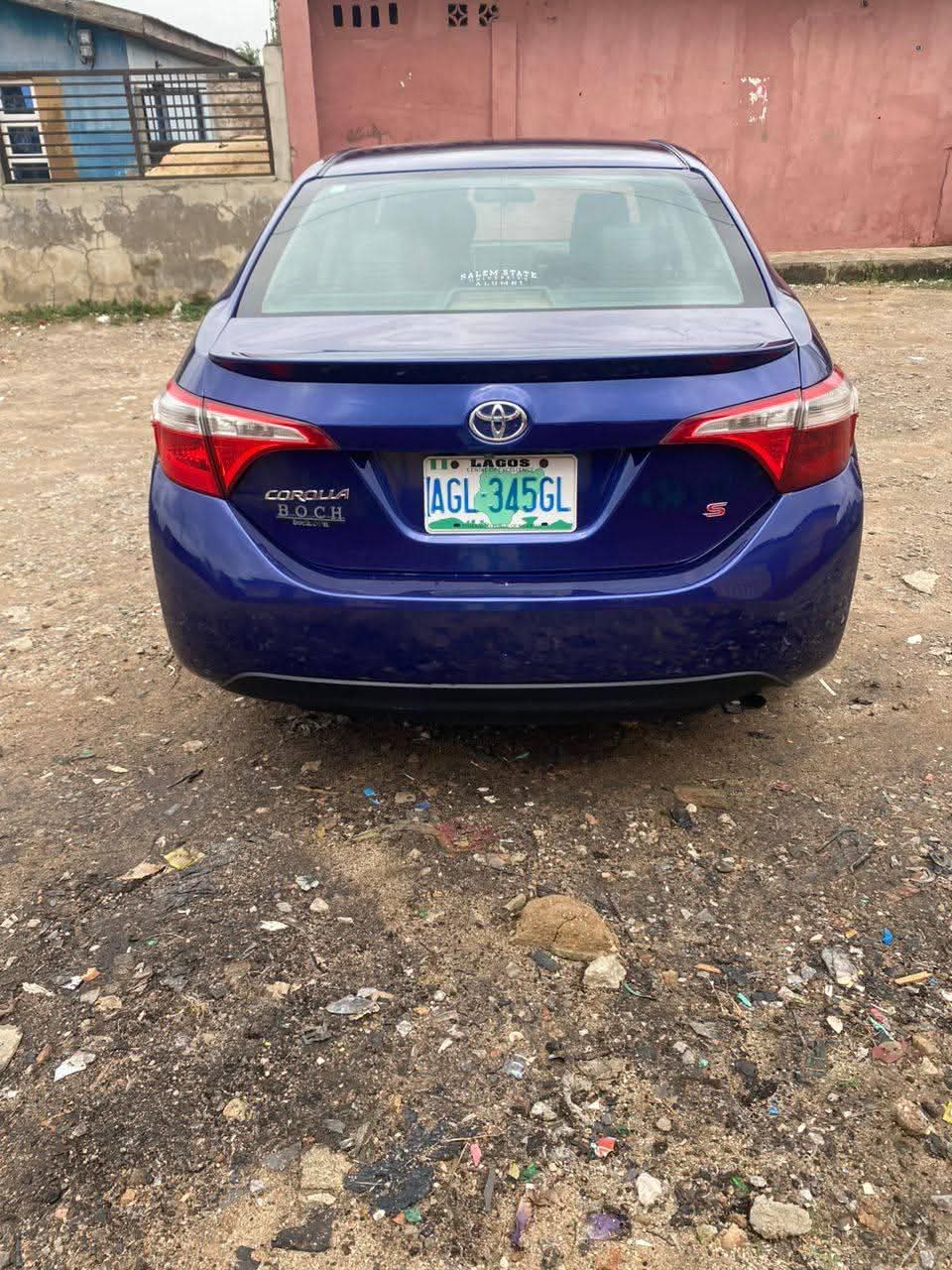 A picture of Toyota Corolla 2016 bad gear