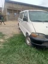 A picture of 2002 Toyota Bus