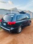 A picture of Pure first body 2005 model Sienna Toks standard Engine Gear