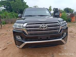 A picture of Old Lexus LX570 upgraded to 2018 Landcruiser 10.5m net price