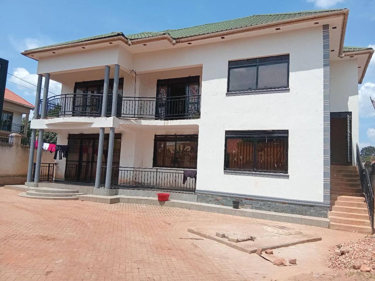 A picture of BRAND NEW FLAT HOUSE FOR SALE AT KIRA KITUKUTWE TOWN.