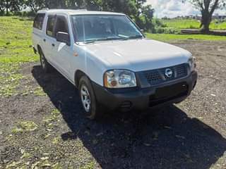 nissan navara