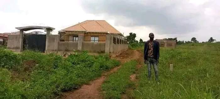 A picture of  ALL INSTALLMENTS allowed 20x30............ 1m 40x30............ 2m 40x50............ 4m
