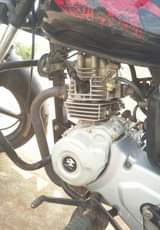 A picture of NAUZA PIKIPIKI BOXER BEI MILIONI MOJA NA RAKI 250 IPO
