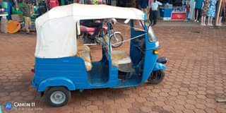 A picture of bajaj 4stroke