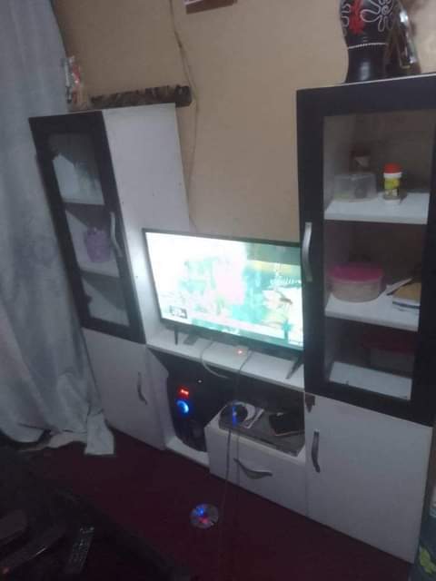 A picture of Wall unit